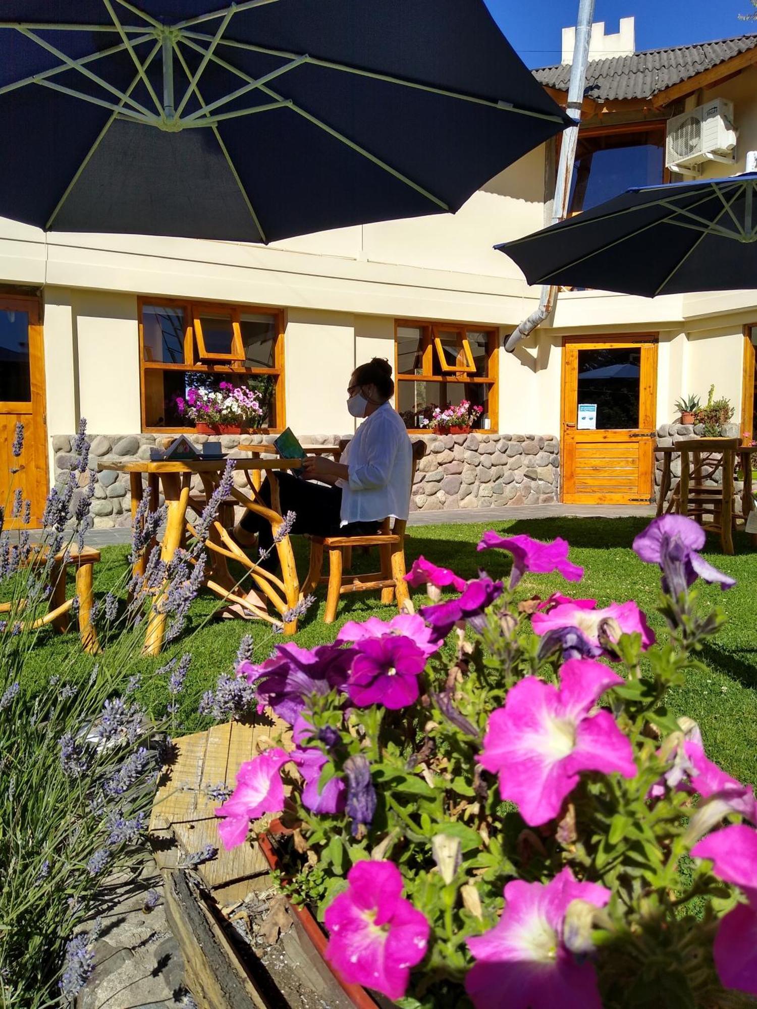 Hotel Y Cabanas Casa De Piedra Trevelín Kültér fotó